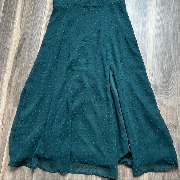 NWOT Lulus Romance Abounds Emerald Swiss Dot Puff Sleeve Midi Dress - Picture 10 of 16